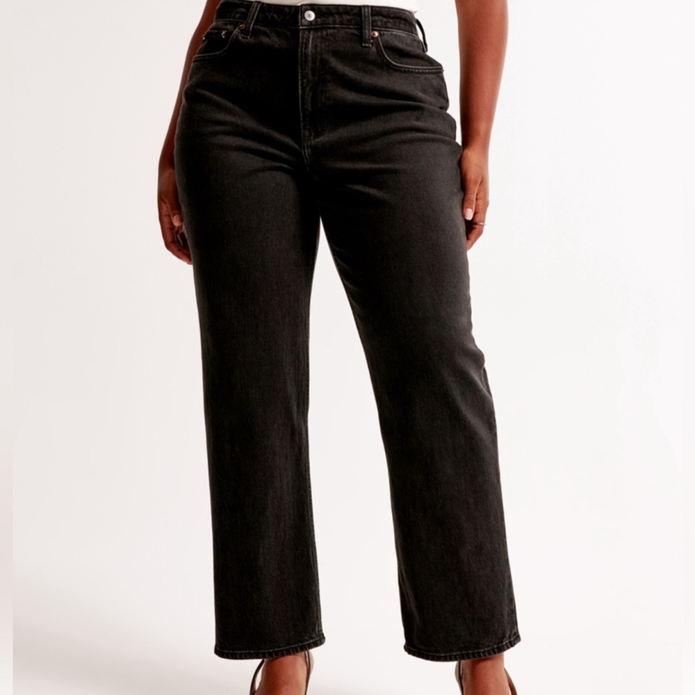 Abercrombie & Fitch Curve Love High Rise Vintage Straight Jean